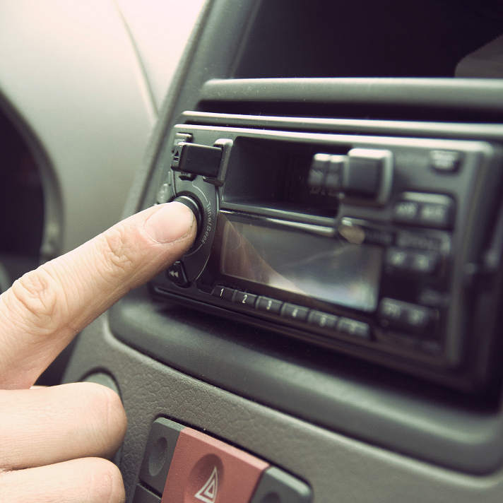 Radio, daar zit muziek in – en nog veel meer