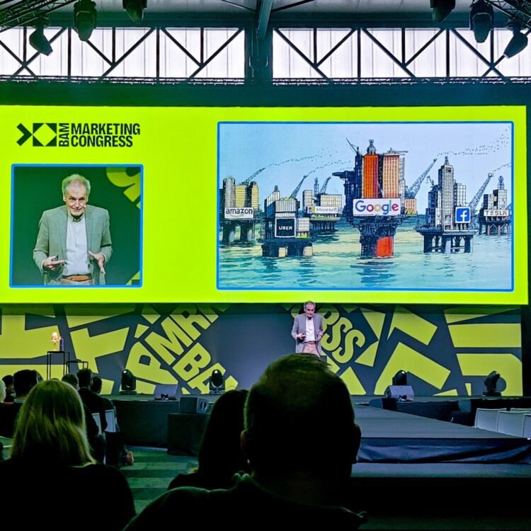 Luc de Brabandere tijdens het BAM Congress: “Technologie dwingt ons om buiten de gebaande paden te denken”