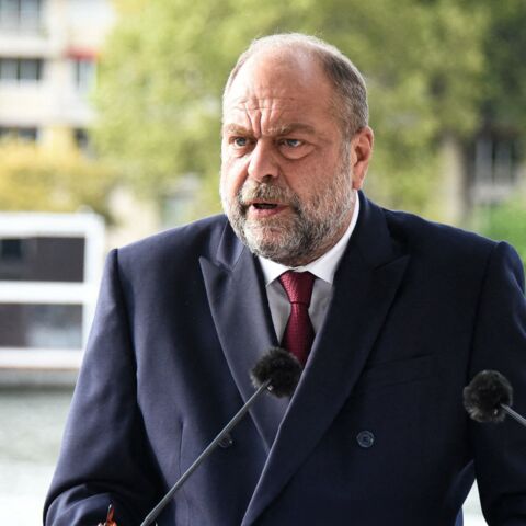 Haine en ligne : Éric Dupond-Moretti s’en prend aux “haineux du quotidien” et veut “marquer les esprits”