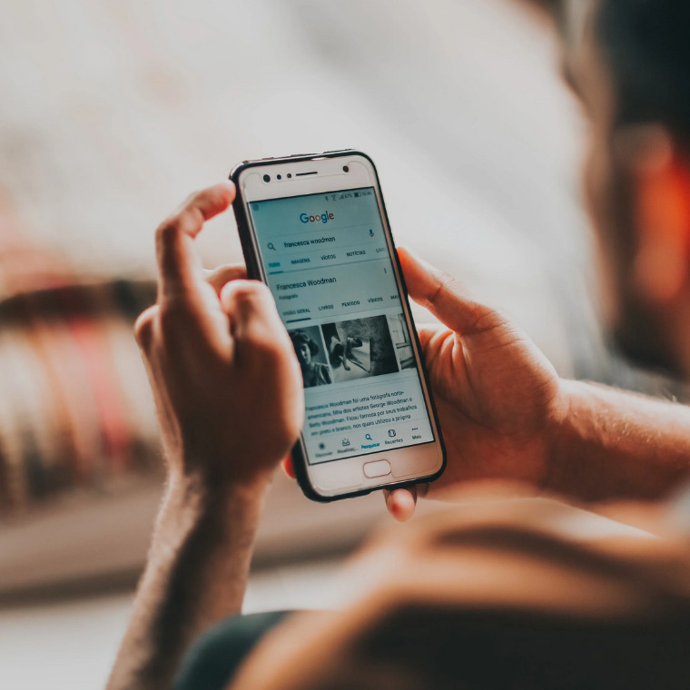 Digital News Report: Coronacrisis gaf Vlaming weer vertrouwen in nieuwsmedia
