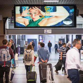 Clear Channel wint NMBS-contract voor reclame in de Belgische stations