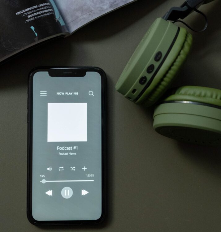 Un auditeur belge de podcasts sur deux préfère écouter des podcasts que la radio