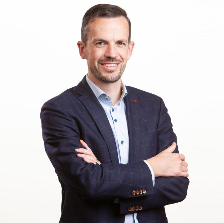 Thijs Naeyaert devient directeur de Krant van West-Vlaanderen