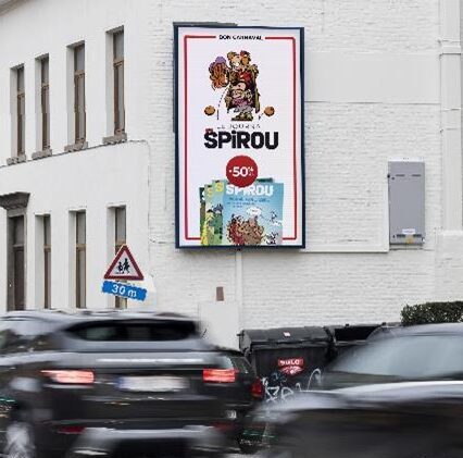 Collaboration d’Adjust et Clear Channel pour tester la commercialisation programmatique du DOOH sur DV360