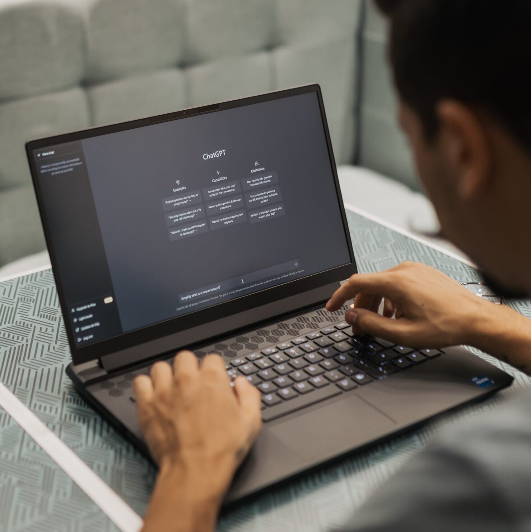 59% Des professionnels du marketing BtoB utilisent déjà ChatGPT dans leur travail quotidien, d’après une étude inédite d’Infopro Digital Media