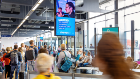 Digitalisering tilt JCDecaux-aanbod op Charleroi Airport naar een nieuwe reclamebeleving