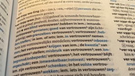 Studie Comm2You: Belg heeft minder vertrouwen in politiek, meer in zorgsector