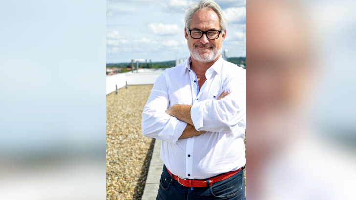 Mediaplus (Serviceplan Group) nomme Gino Baeck en tant que nouveau CEO