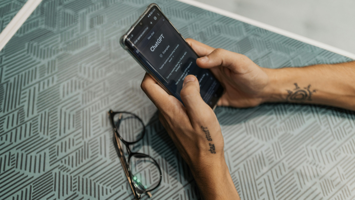 Seen from Space – Intelligence artificielle : plus sérieuse que ludique