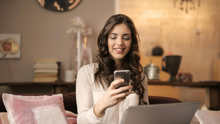 JEP – Rapport annuel 2025 : les plaintes relatives à la responsabilité sociale et à la publicité pour l’alcool dominent les dossiers