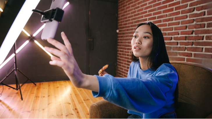 Baromètre SMI : les influenceurs touchent toutes les générations, mais influencent surtout les jeunes